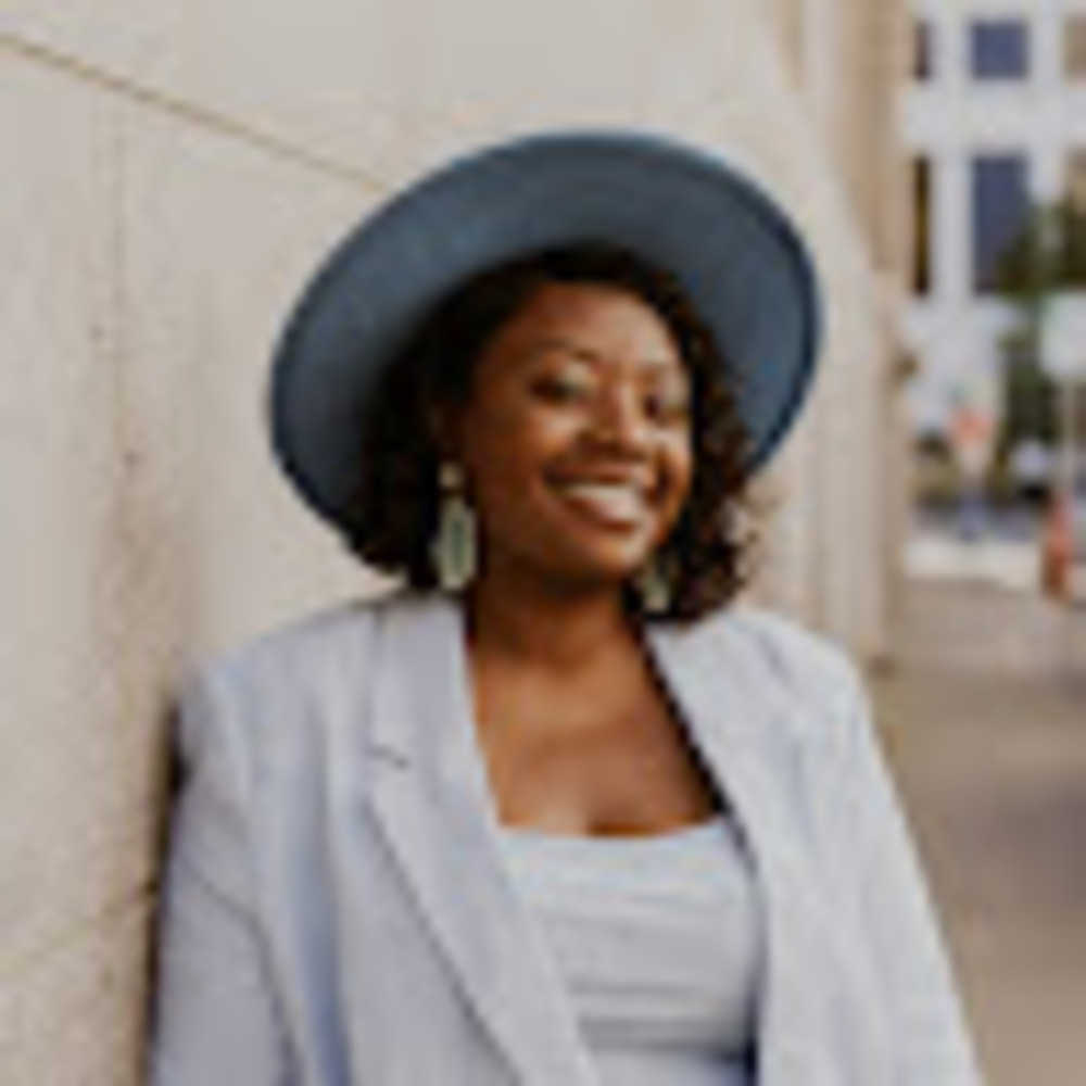 Meet your Posher, Marsha